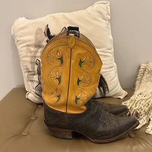 Justin Boots Women’s Yellow (Mustard) & Brown Western Cowboy Boots